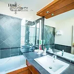 D'anjou Hotell Levallois-Perret