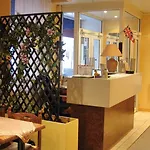 D'anjou Hotell Levallois-Perret