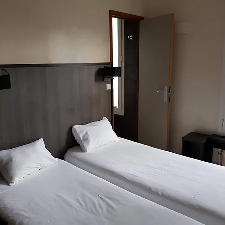 D'anjou Hotel Levallois-Perret