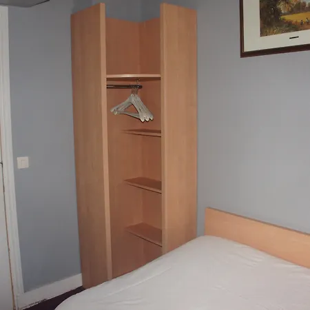 D'anjou Hotel Levallois-Perret