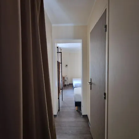 D'anjou Hotel 2*