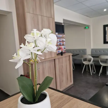 Hotel D'anjou Levallois-Perret
