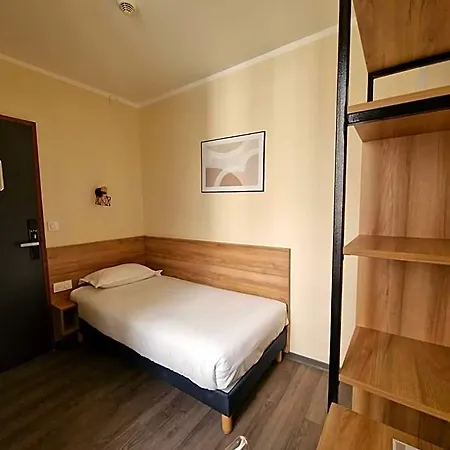 D'anjou Hotel Levallois-Perret