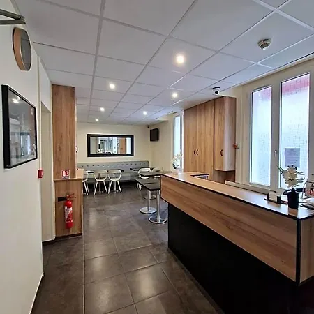D'anjou Hotel