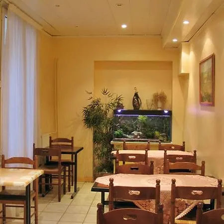 D'anjou Hotel