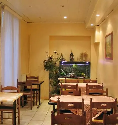 D'anjou Hotel
